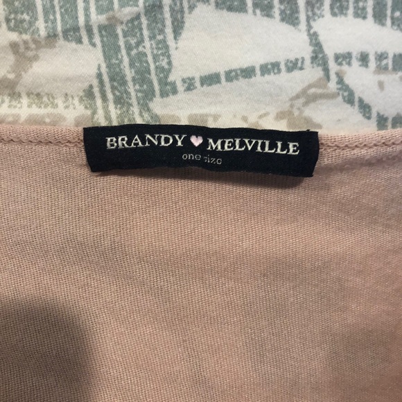 Brandy Melville shirt - Picture 2 of 2